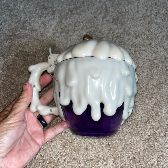 Disney Parks Evil Queen Glowing Poison Apple Sipper - Picture 5 of 5